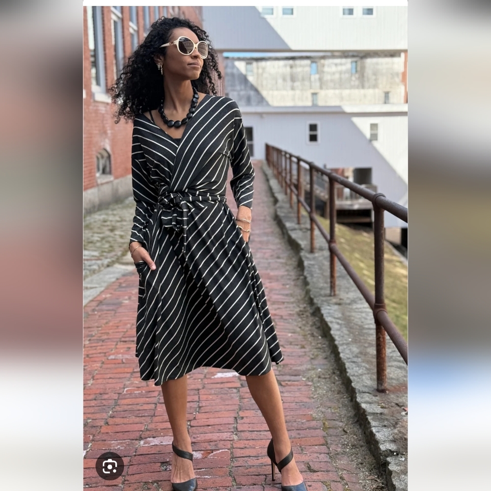 Bar III Black and White Striped Long Sleeve Dress Size M
